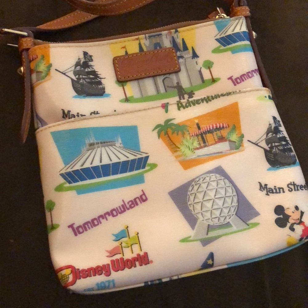 Vintage Disney Dooney & Bourke!!!
